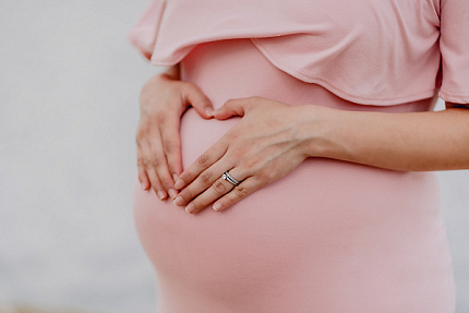 Consultation with an obstetrician-gynecologist for pregnancy registration | UltraSave