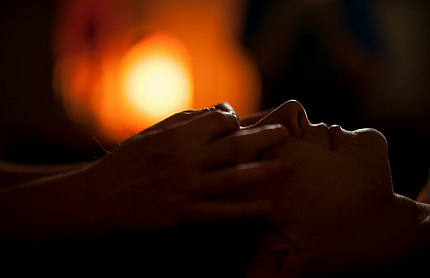 Relaxing facial massage | UltraSave