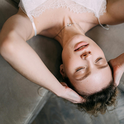 No wrinkles on the forehead | UltraSave